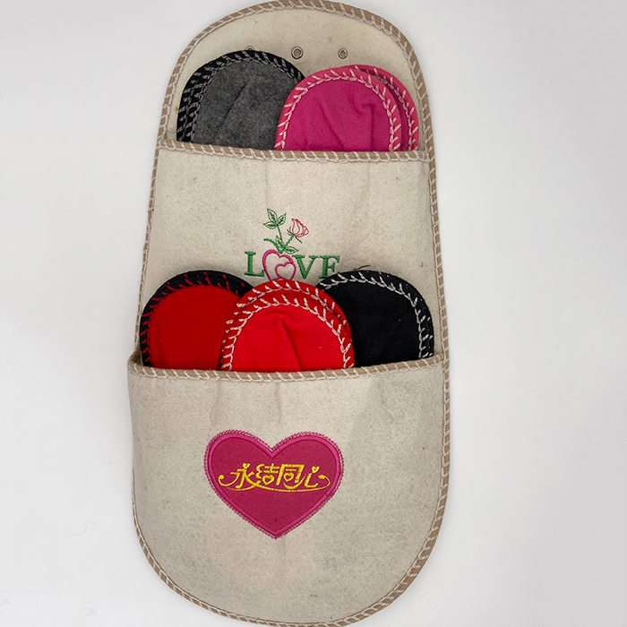 印花木质地板拖鞋套装